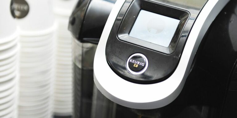 How to Descale a Keurig With White Vinegar