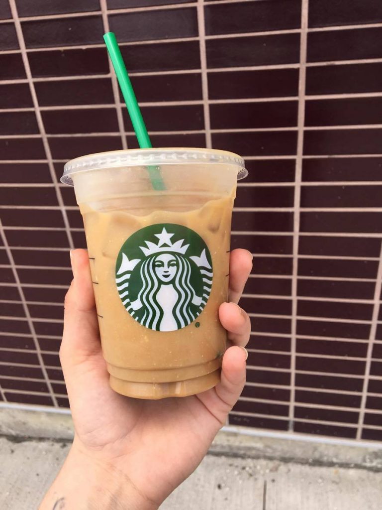 Starbucks Blonde Iced Vanilla Almond Milk Latte Review